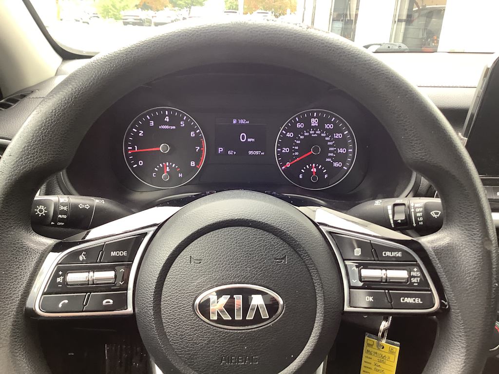 Thumbnail: 2021 Kia Forte - 21