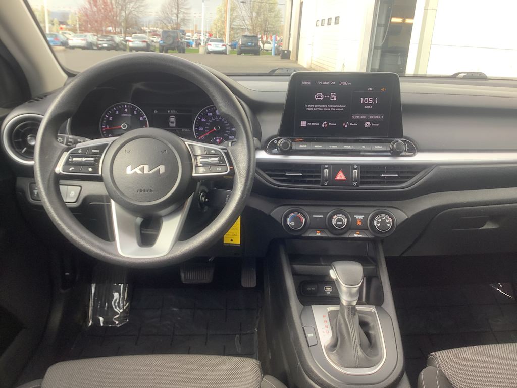 2022 Kia Forte LXS 10