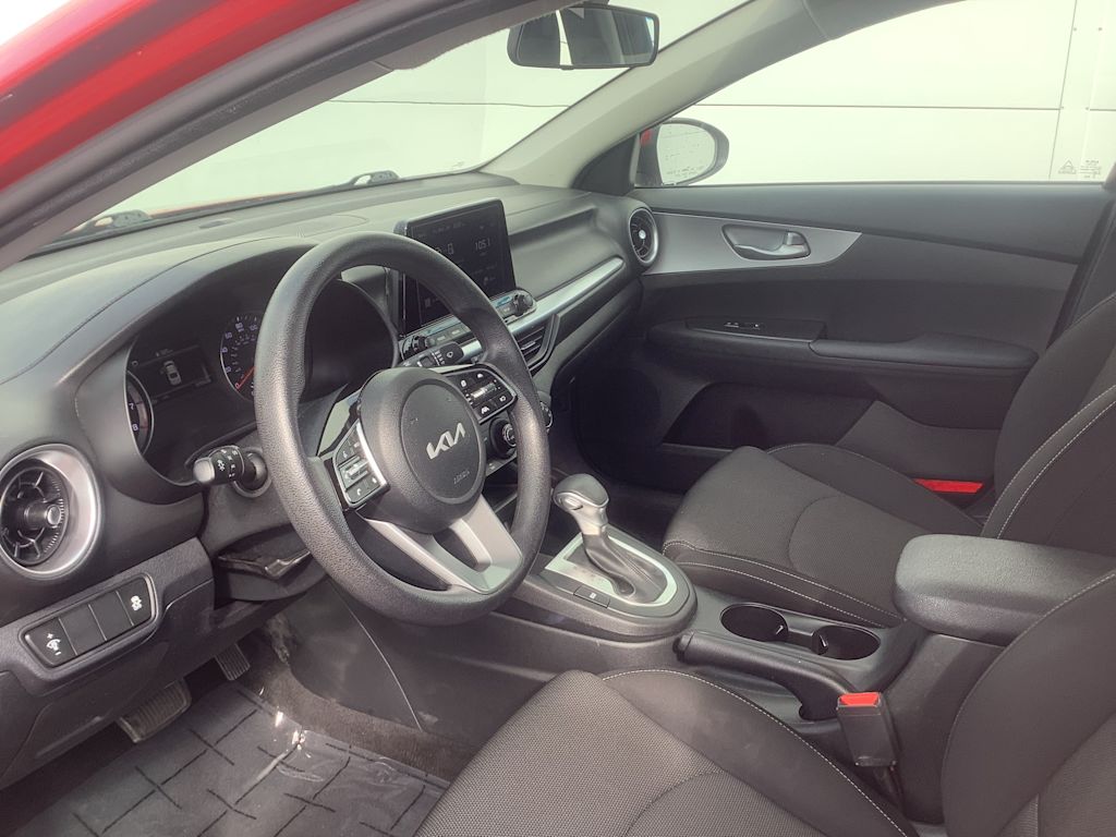 2022 Kia Forte LXS 2