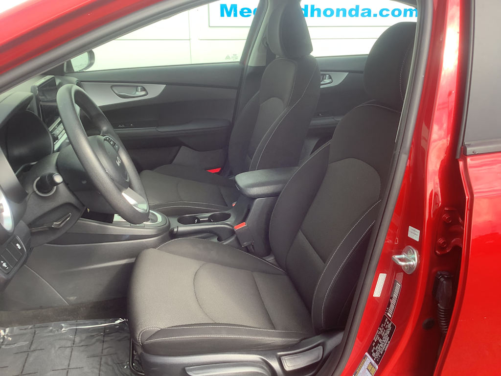 2022 Kia Forte LXS 11