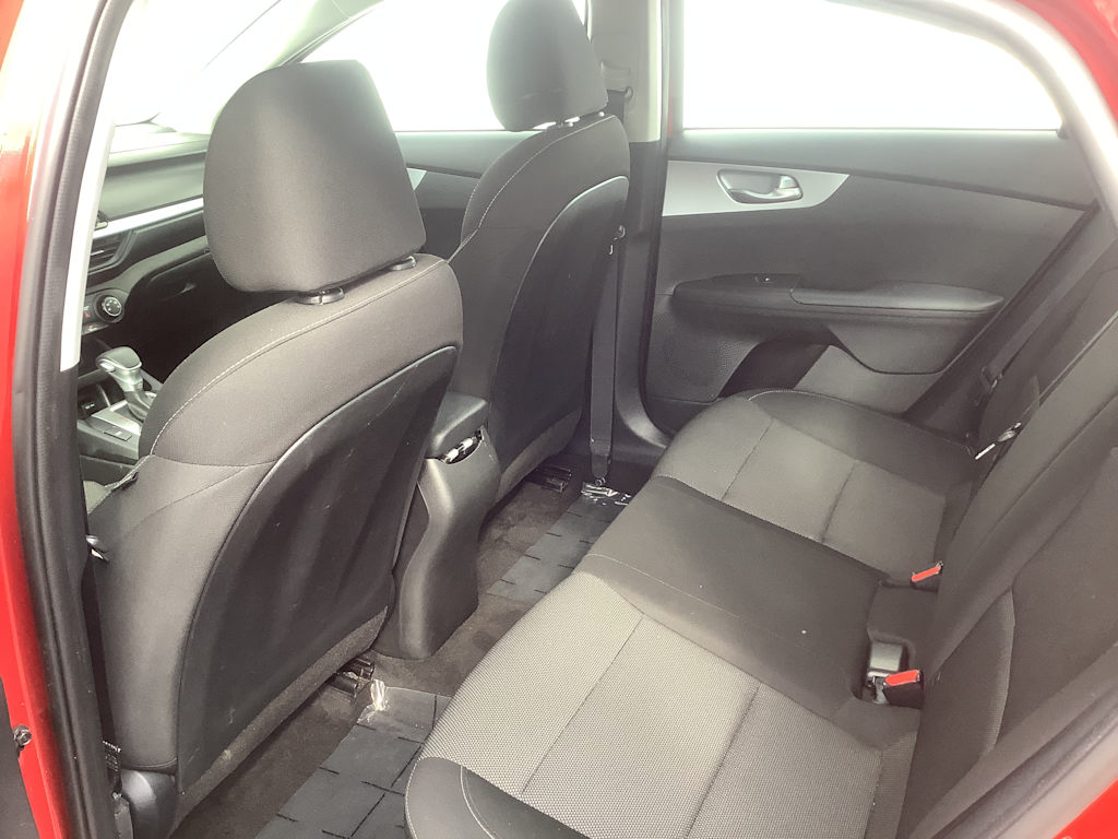 2022 Kia Forte LXS 13