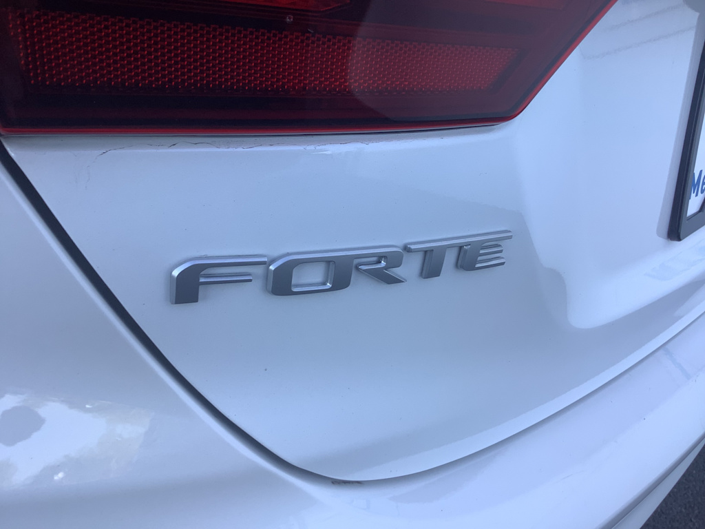 Thumbnail: 2024 Kia Forte - 7
