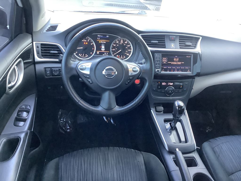 Thumbnail: 2019 Nissan Sentra - 10