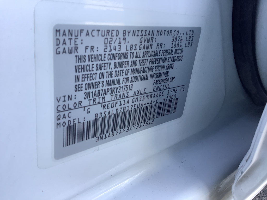Thumbnail: 2019 Nissan Sentra - 19