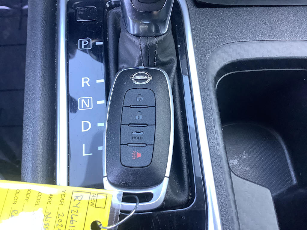 Thumbnail: 2024 Nissan Sentra - 21
