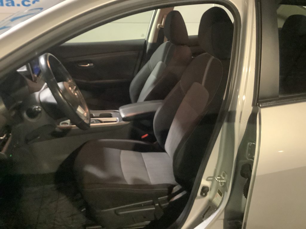 2021 Nissan Sentra SV 10