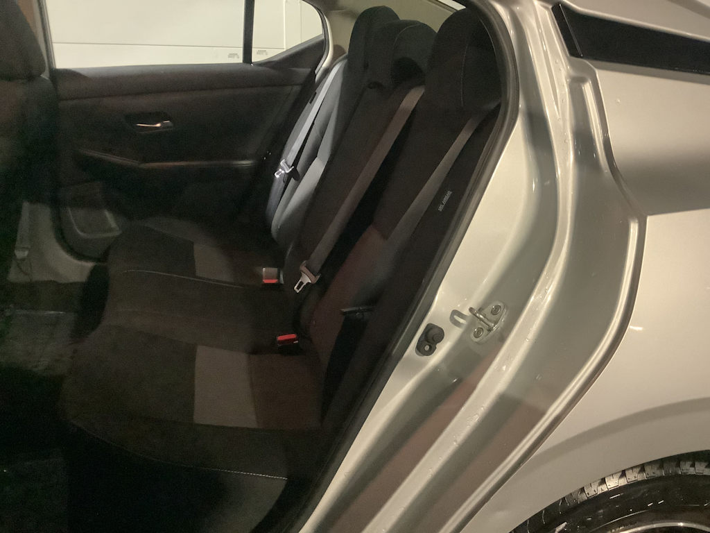 2021 Nissan Sentra SV 18