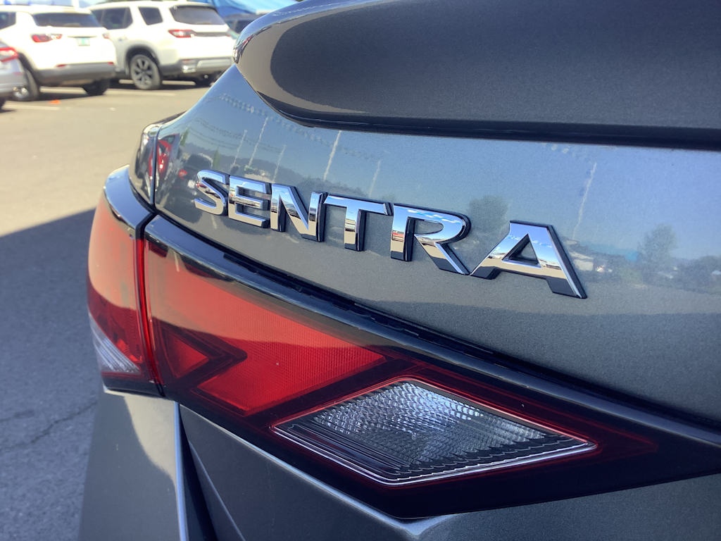 Thumbnail: 2022 Nissan Sentra - 18