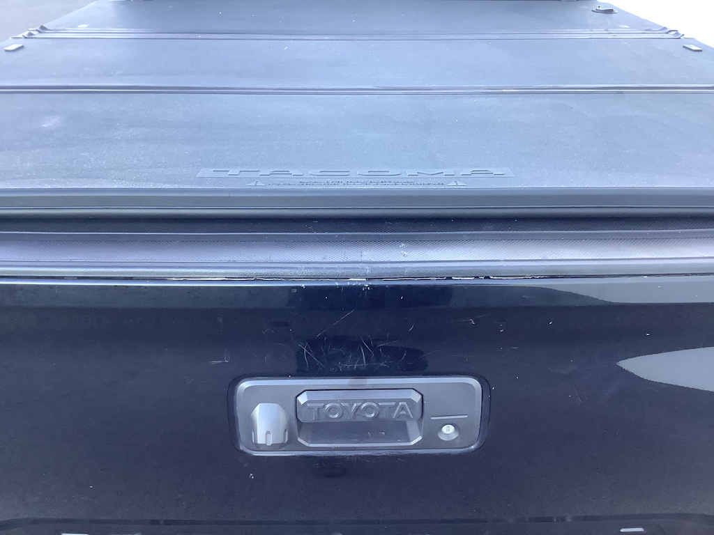 Thumbnail: 2019 Toyota Tacoma - 19