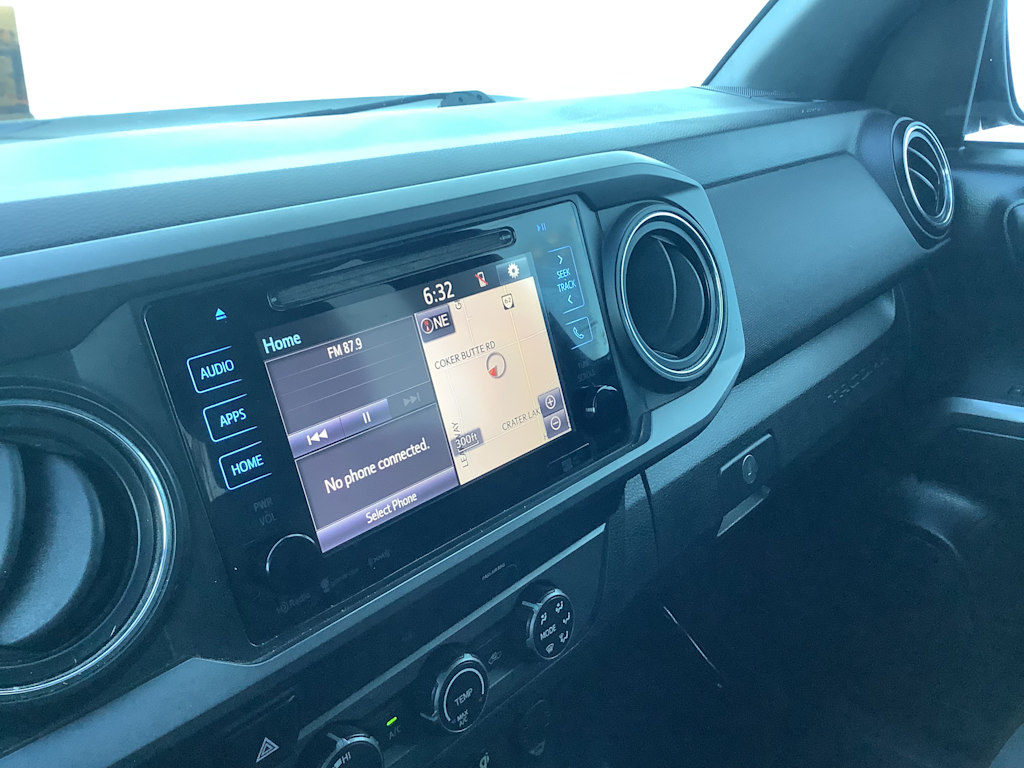Thumbnail: 2019 Toyota Tacoma - 14
