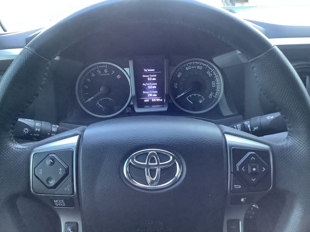 Thumbnail: 2022 Toyota Tacoma - 20