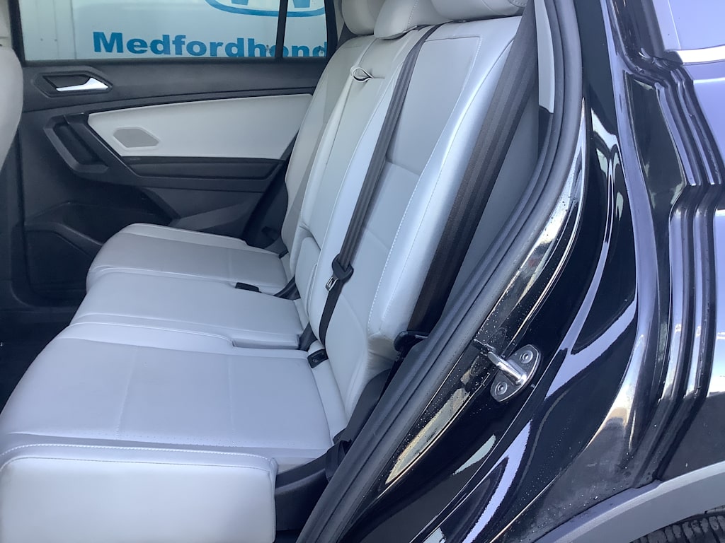Thumbnail: 2021 Volkswagen Tiguan - 19