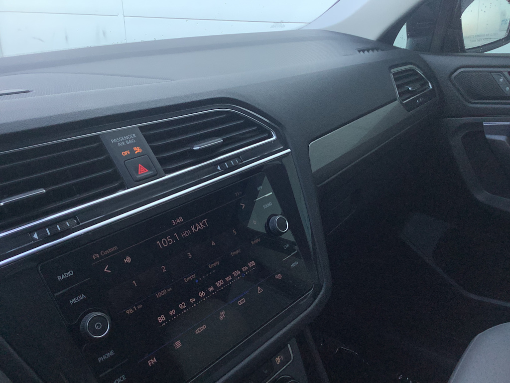 Thumbnail: 2021 Volkswagen Tiguan - 14
