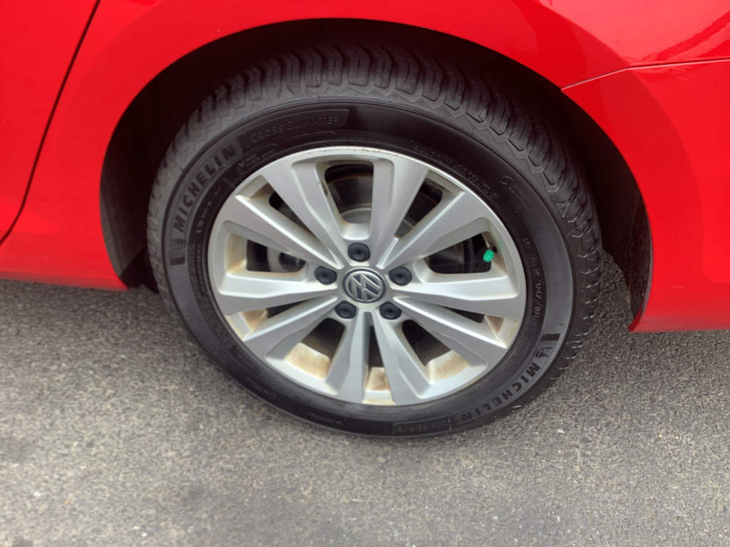 Thumbnail: 2019 Volkswagen Golf - 8