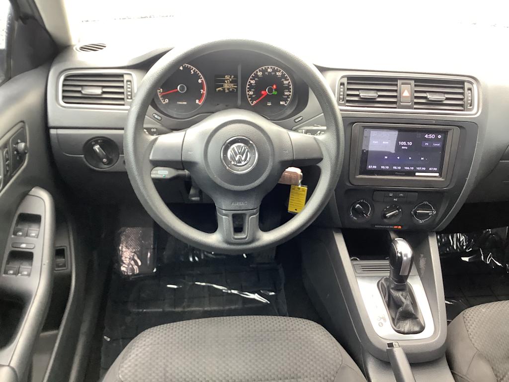 Thumbnail: 2014 Volkswagen Jetta - 10