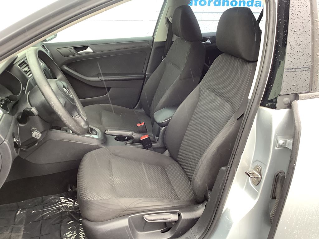 Thumbnail: 2014 Volkswagen Jetta - 11