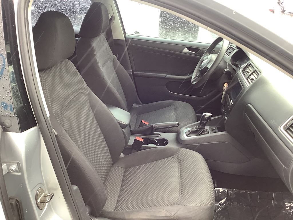 Thumbnail: 2014 Volkswagen Jetta - 12