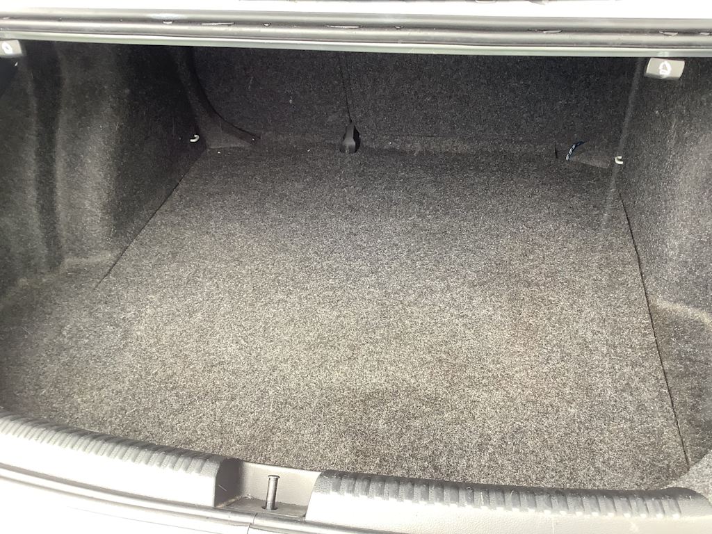 Thumbnail: 2014 Volkswagen Jetta - 18