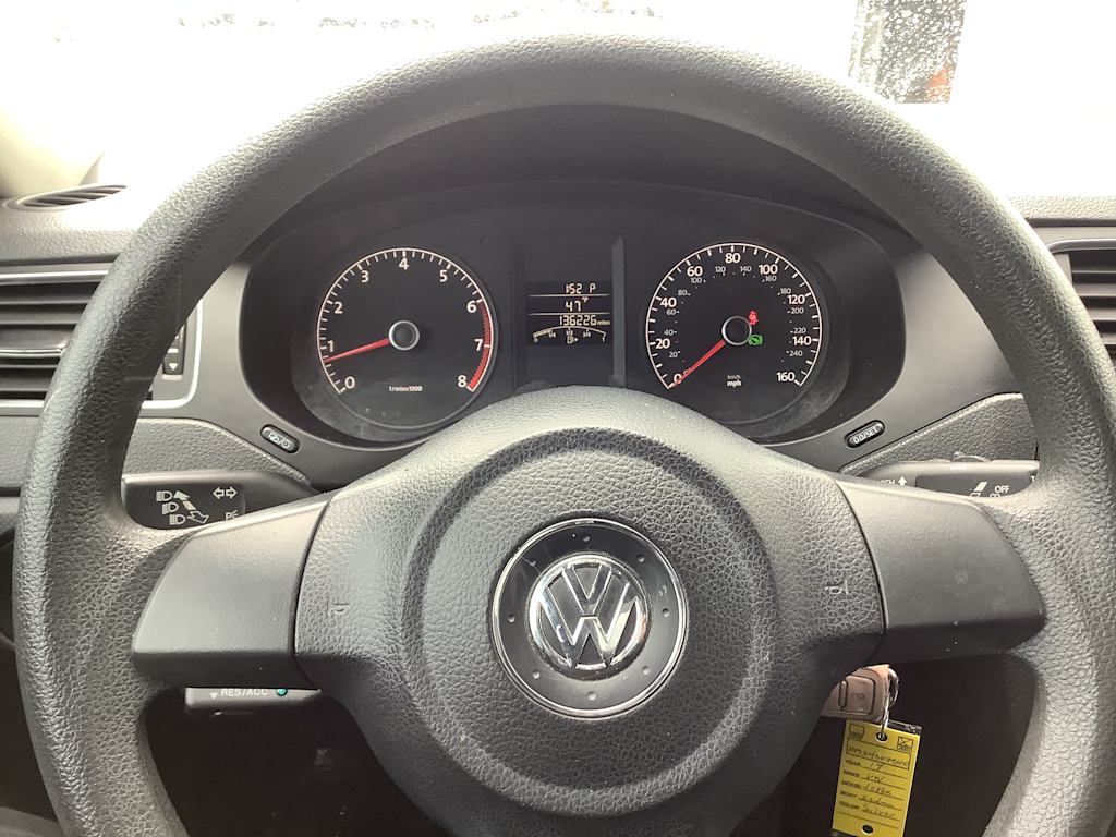 Thumbnail: 2014 Volkswagen Jetta - 14