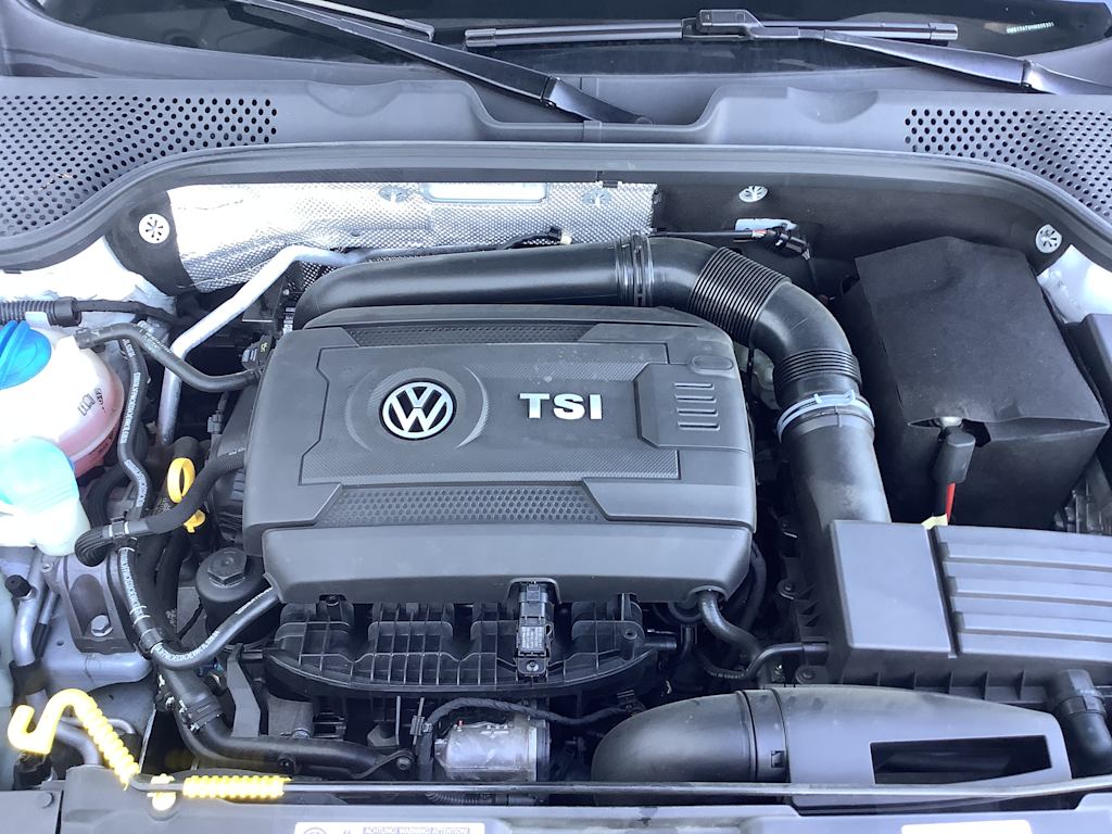 Thumbnail: 2017 Volkswagen Beetle - 9