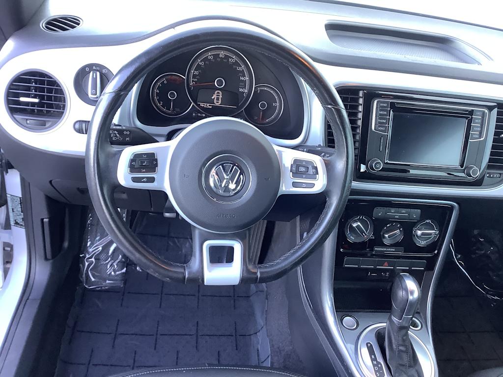 Thumbnail: 2017 Volkswagen Beetle - 10