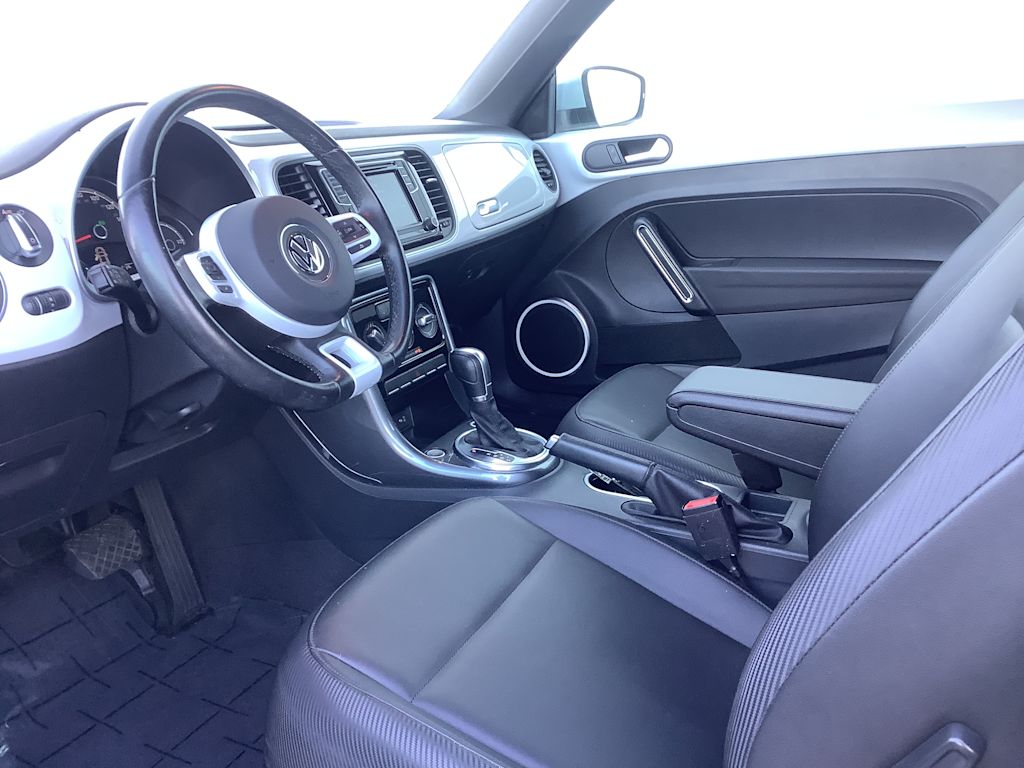 Thumbnail: 2017 Volkswagen Beetle - 2