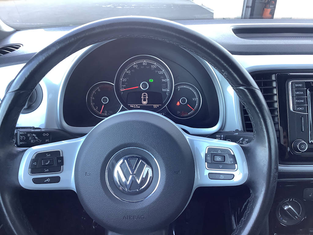 Thumbnail: 2017 Volkswagen Beetle - 14