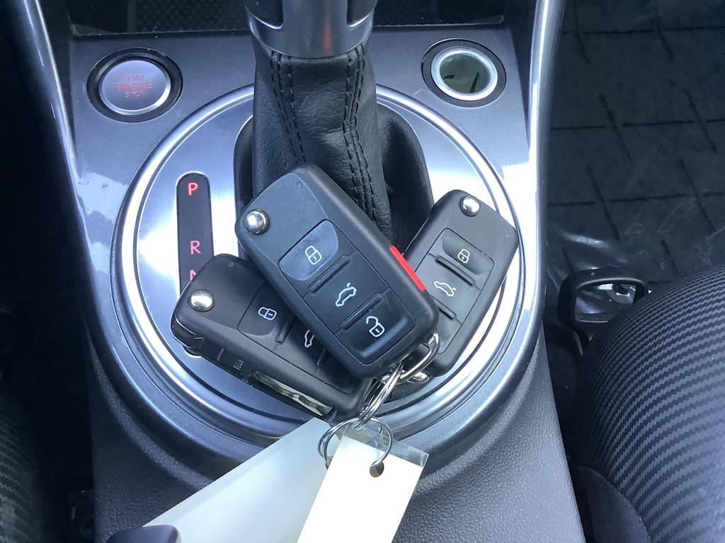 Thumbnail: 2017 Volkswagen Beetle - 21