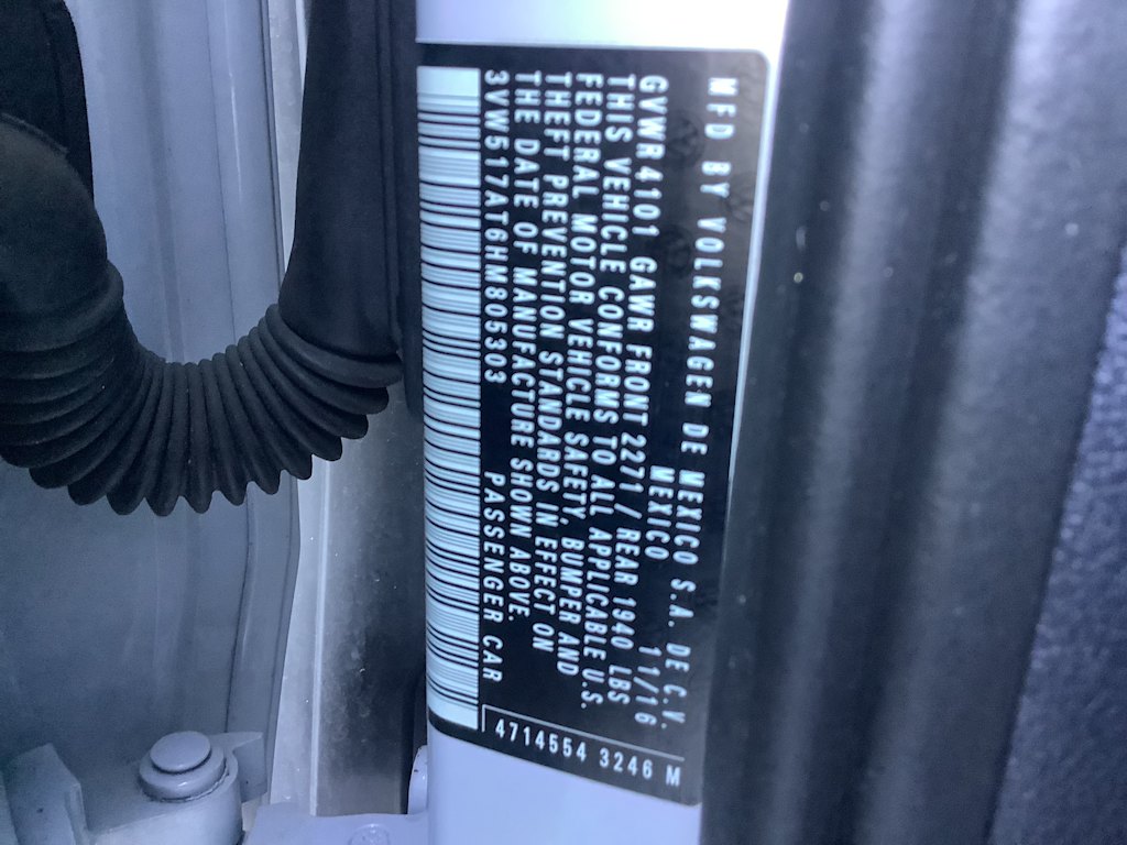 Thumbnail: 2017 Volkswagen Beetle - 18