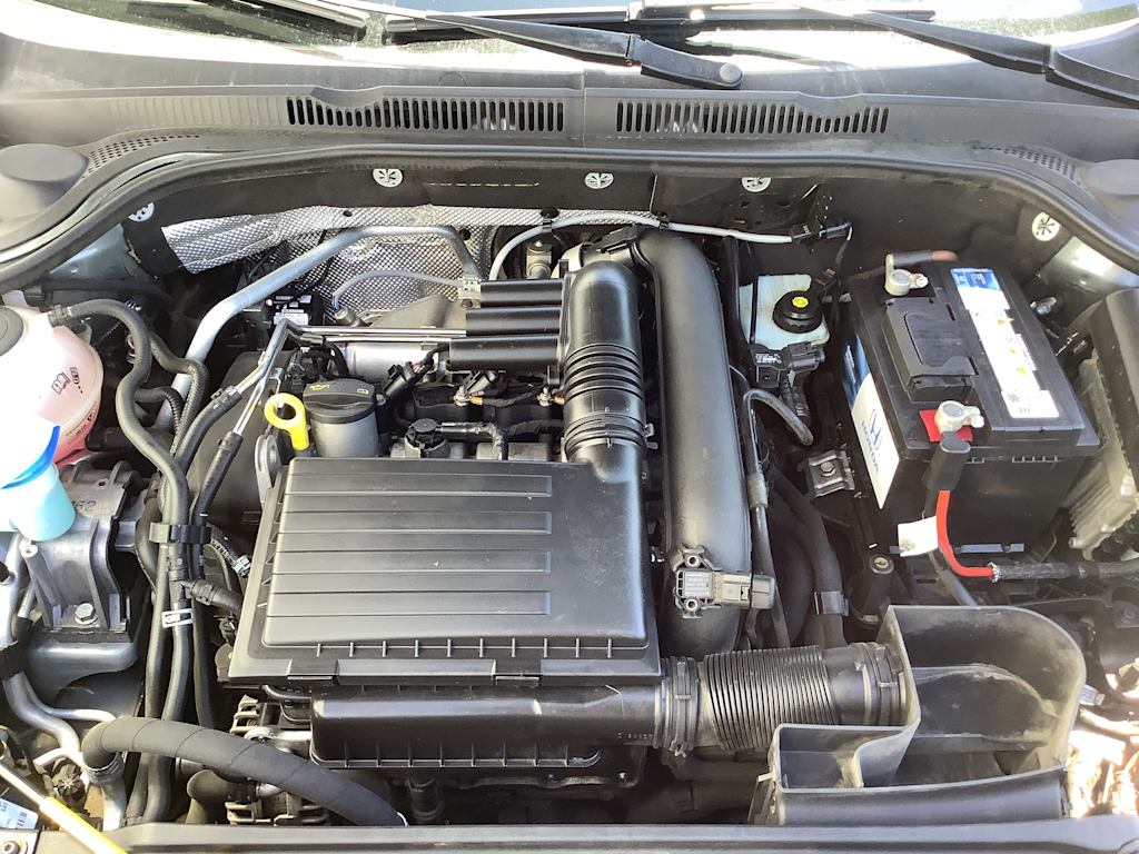 Thumbnail: 2016 Volkswagen Jetta - 9
