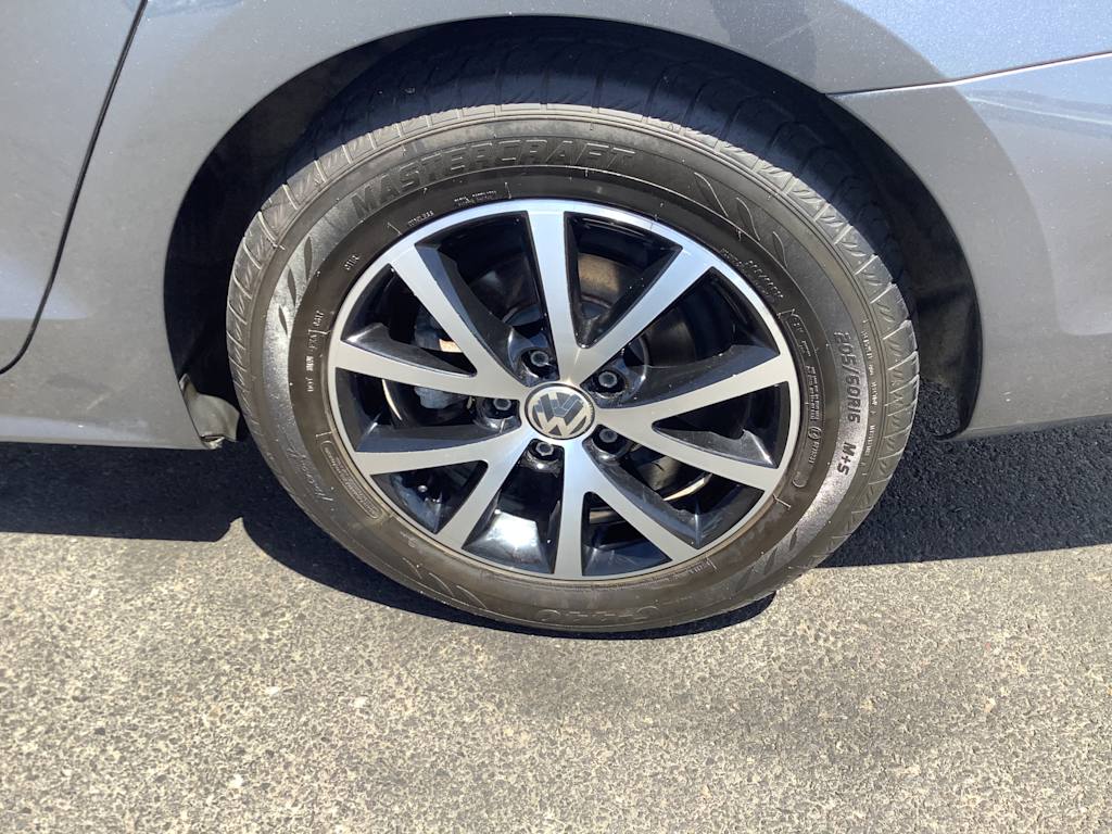 Thumbnail: 2016 Volkswagen Jetta - 8