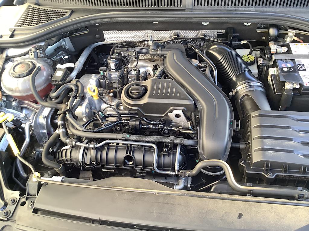 Thumbnail: 2024 Volkswagen Jetta - 9