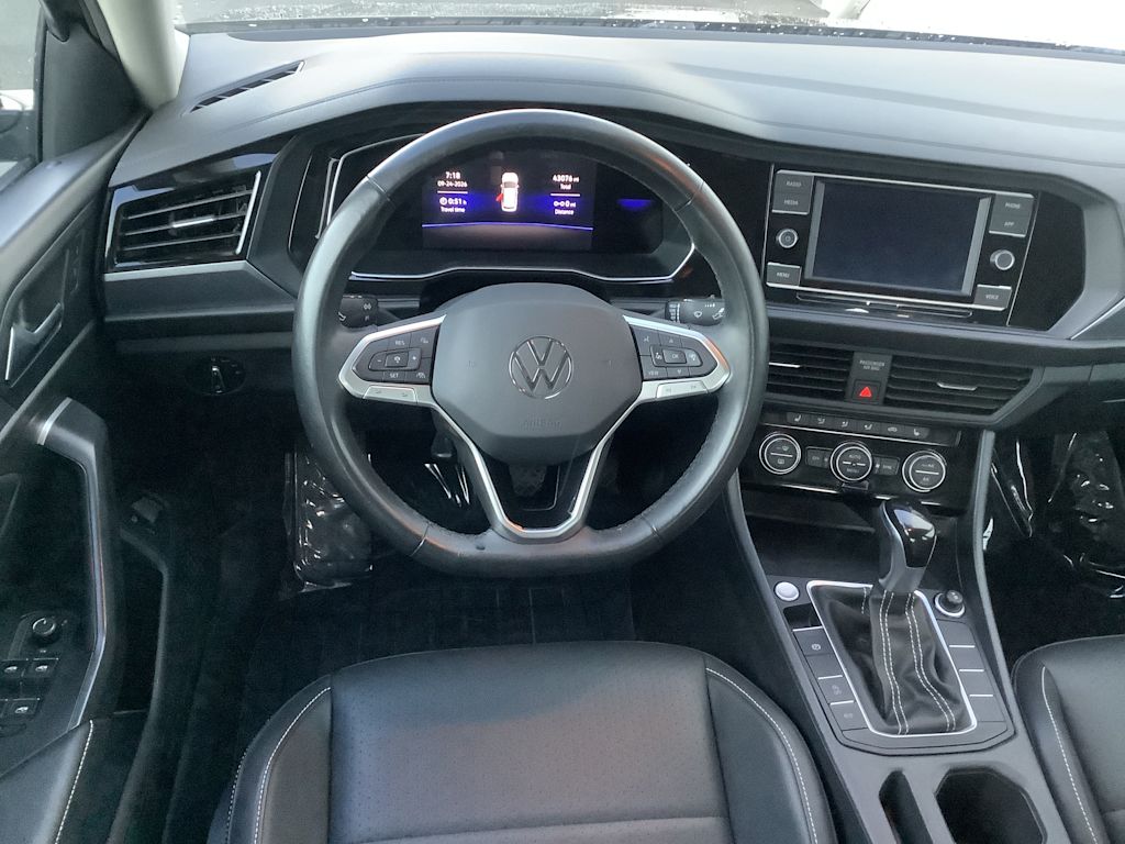 Thumbnail: 2024 Volkswagen Jetta - 10