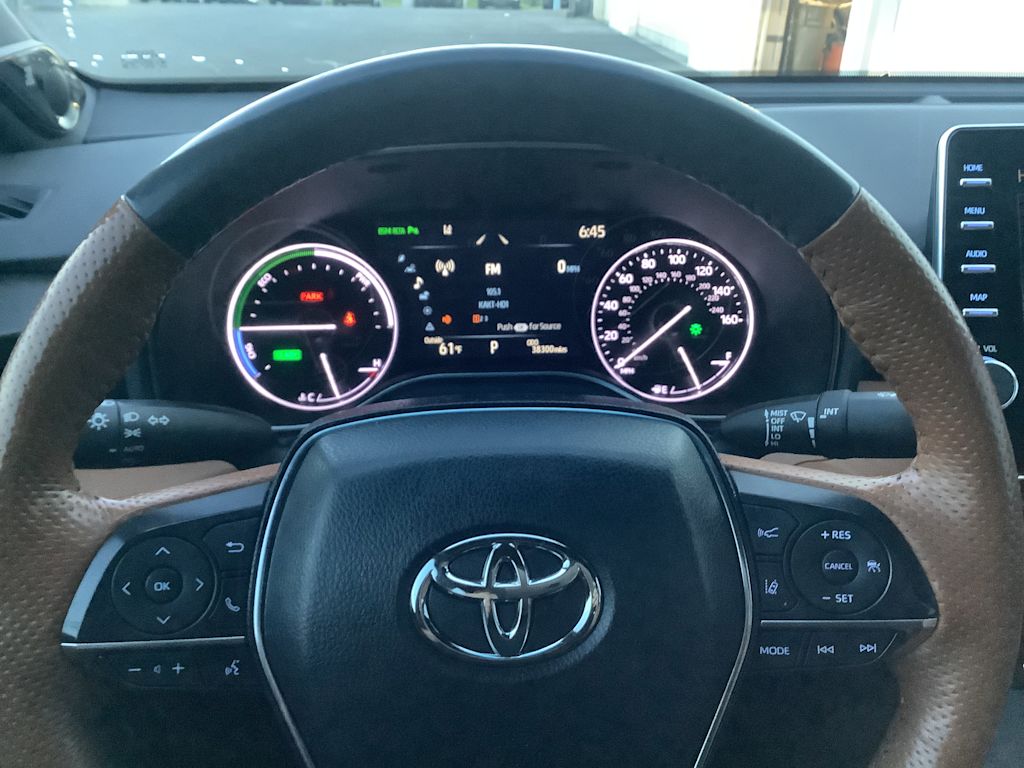 Thumbnail: 2022 Toyota Avalon - 21