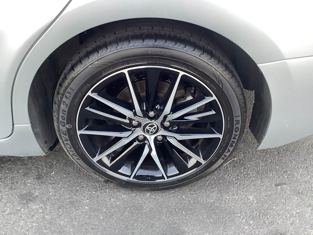 Thumbnail: 2022 Toyota Camry - 8