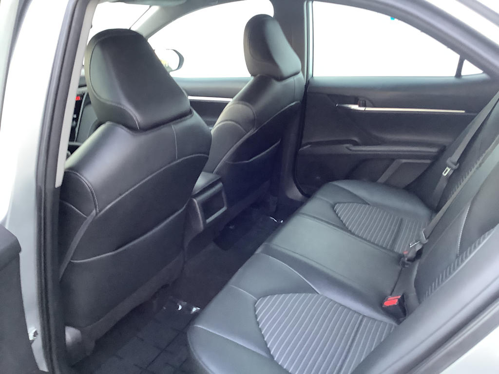 Thumbnail: 2022 Toyota Camry - 13