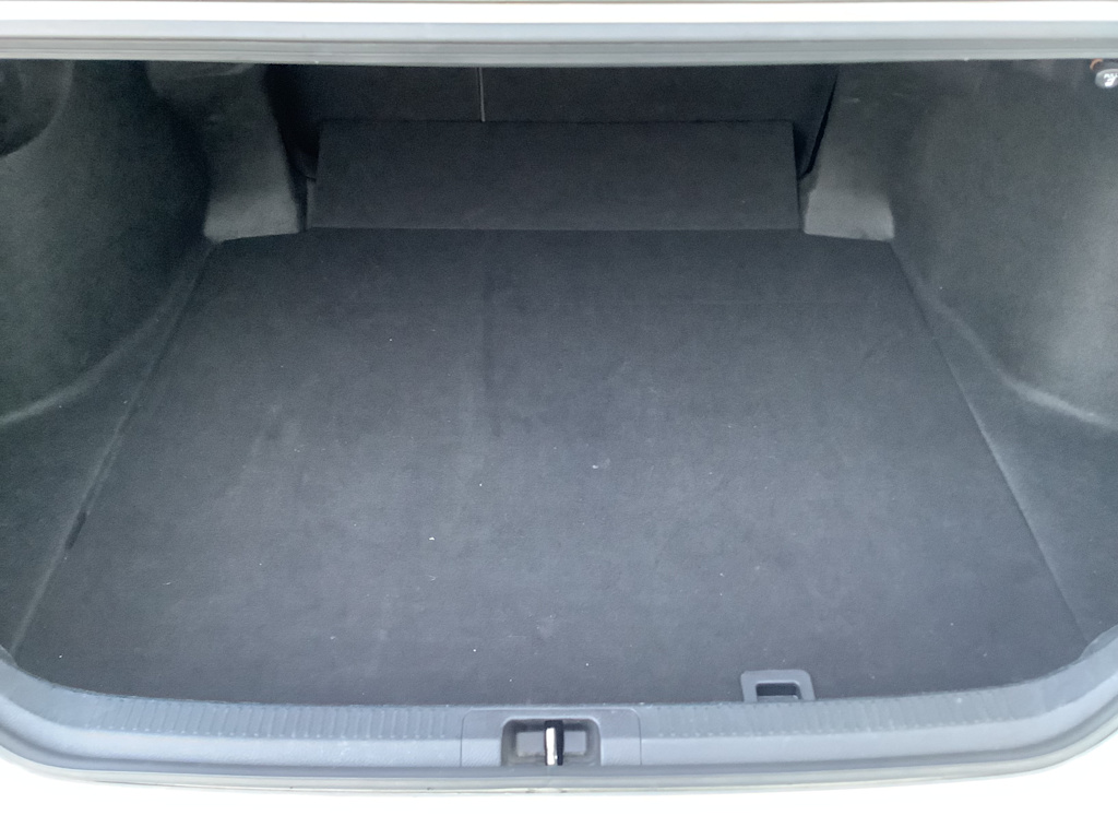 Thumbnail: 2022 Toyota Camry - 17