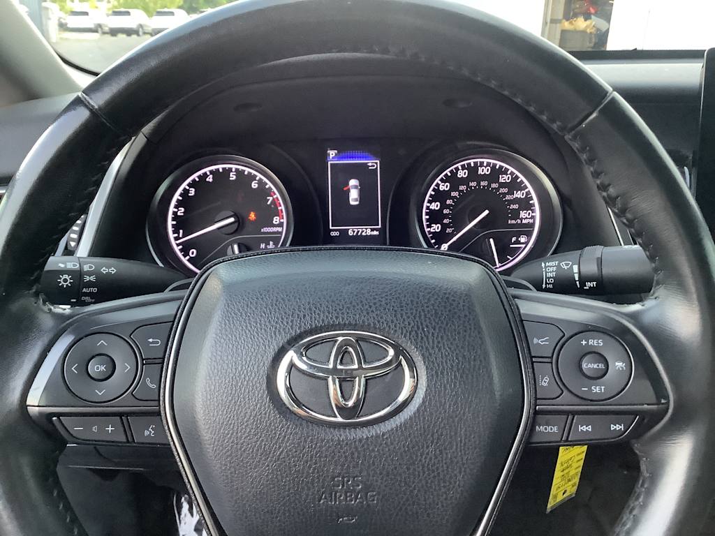 Thumbnail: 2022 Toyota Camry - 21