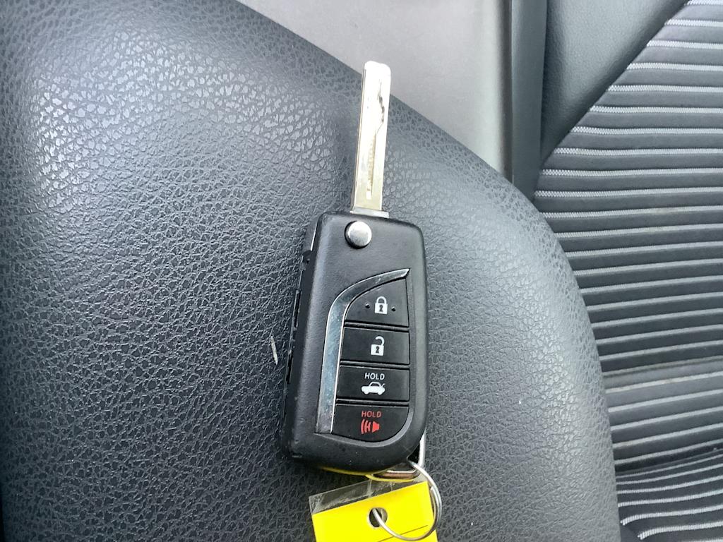 Thumbnail: 2022 Toyota Camry - 18