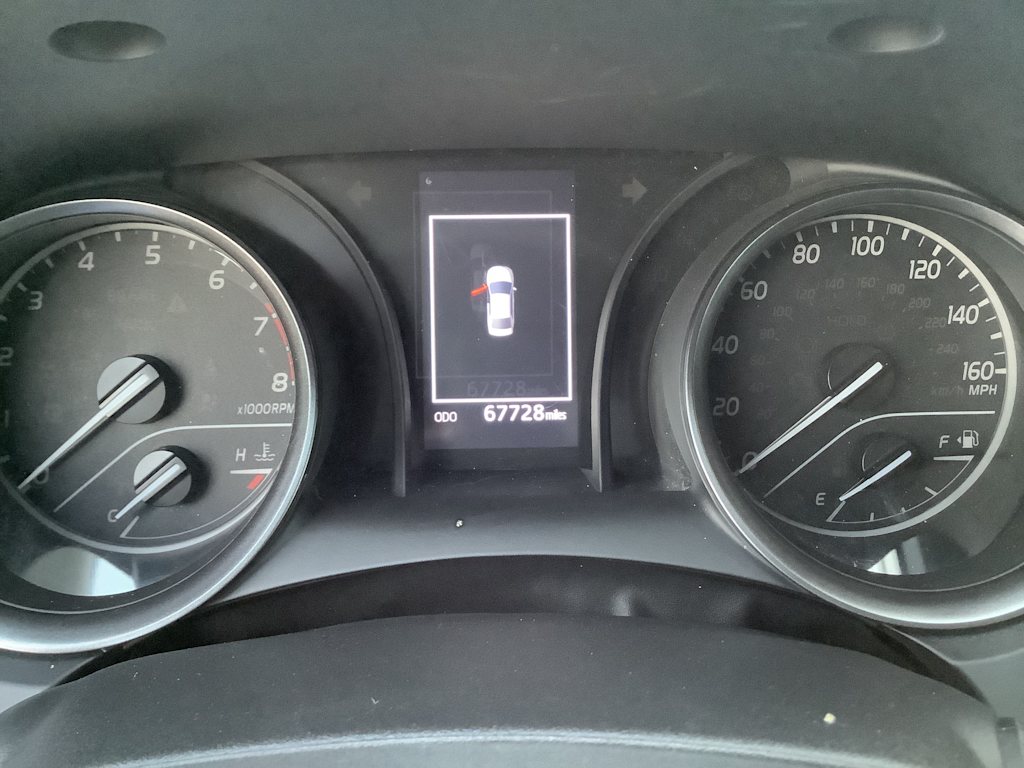 Thumbnail: 2022 Toyota Camry - 16