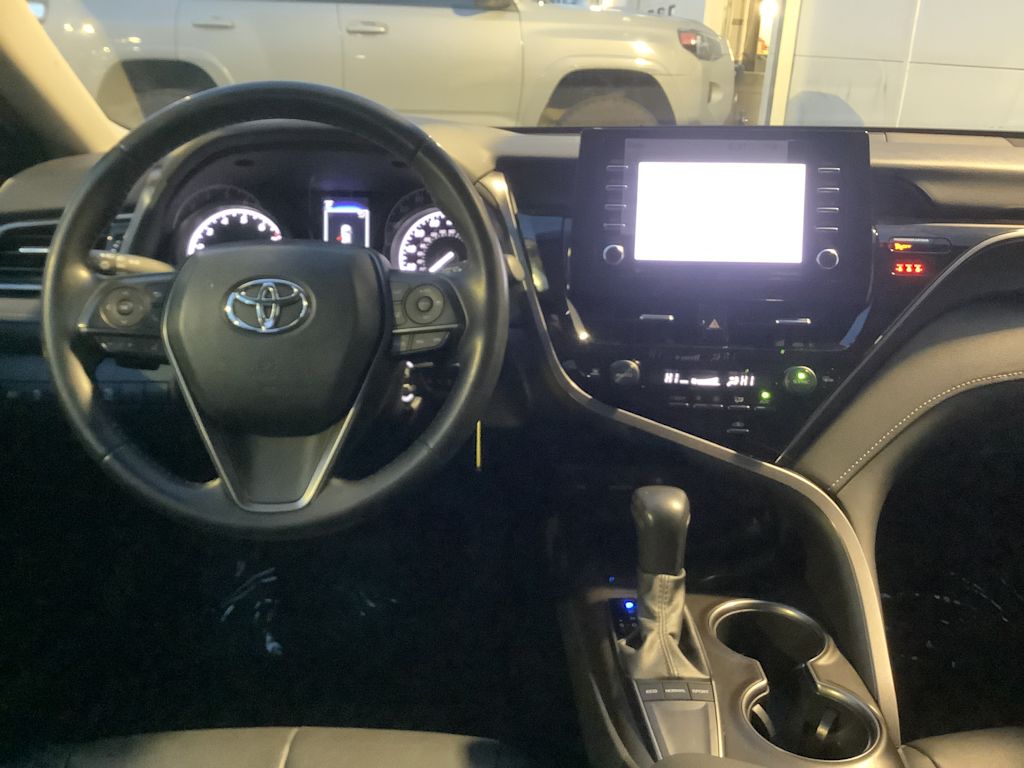 2022 Toyota Camry SE 10