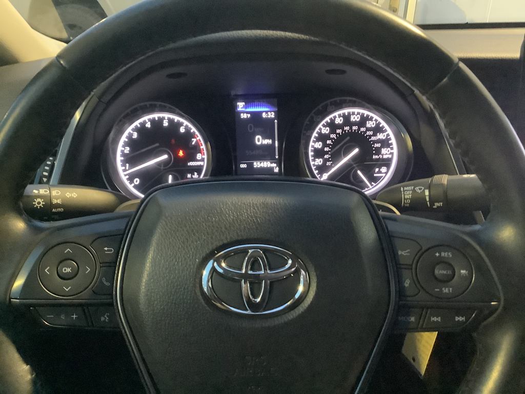 2022 Toyota Camry SE 21