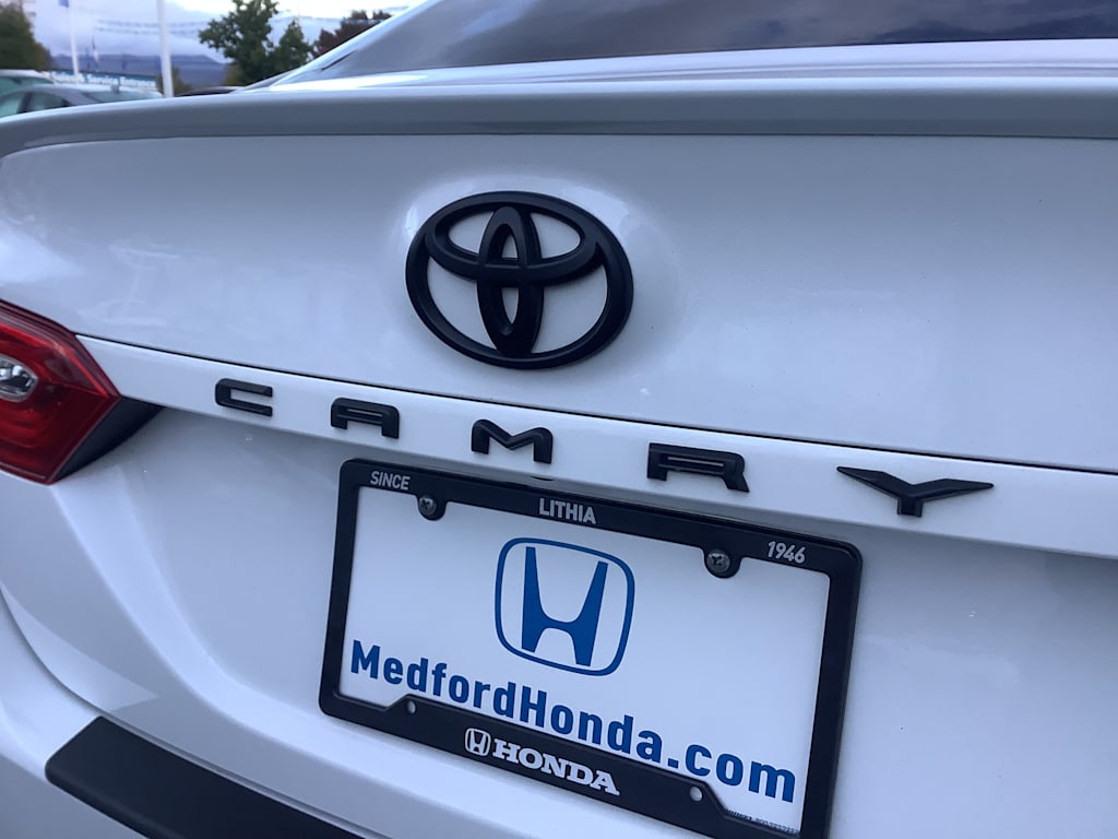 Thumbnail: 2020 Toyota Camry - 7
