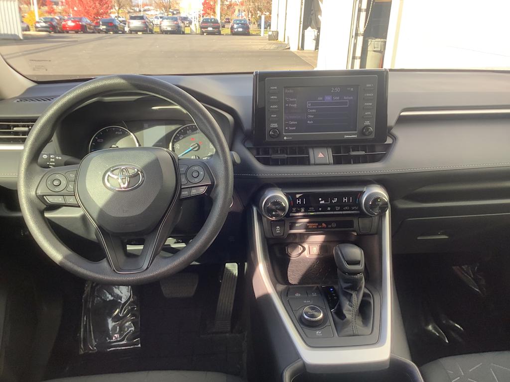 Thumbnail: 2022 Toyota RAV4 - 2