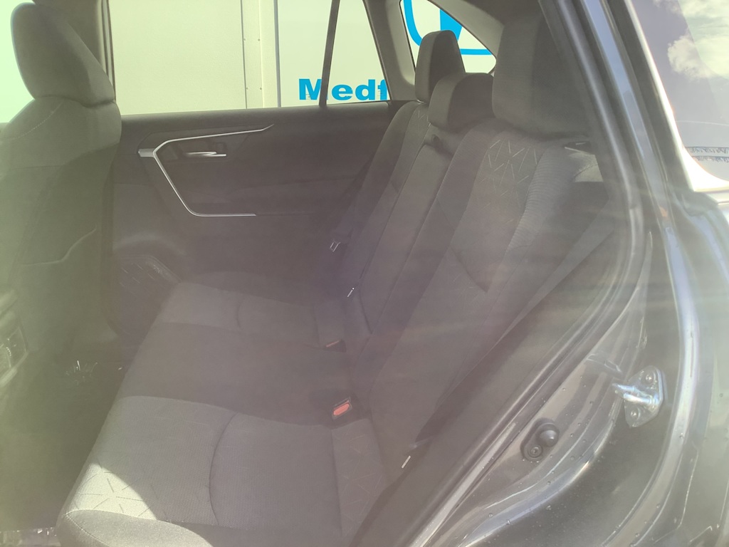 Thumbnail: 2022 Toyota RAV4 - 19