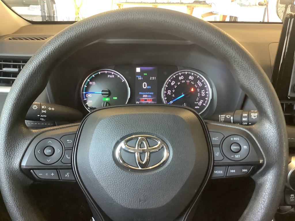 Thumbnail: 2022 Toyota RAV4 - 21