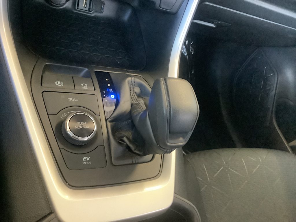 Thumbnail: 2022 Toyota RAV4 - 14