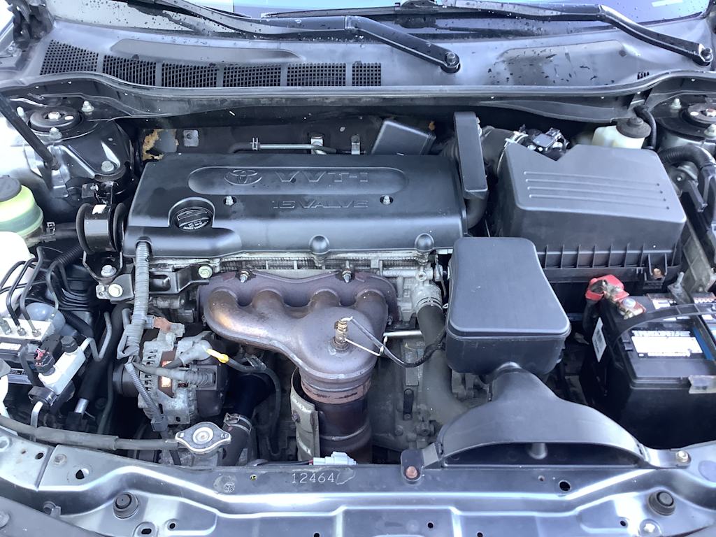 2009 Toyota Camry LE 9