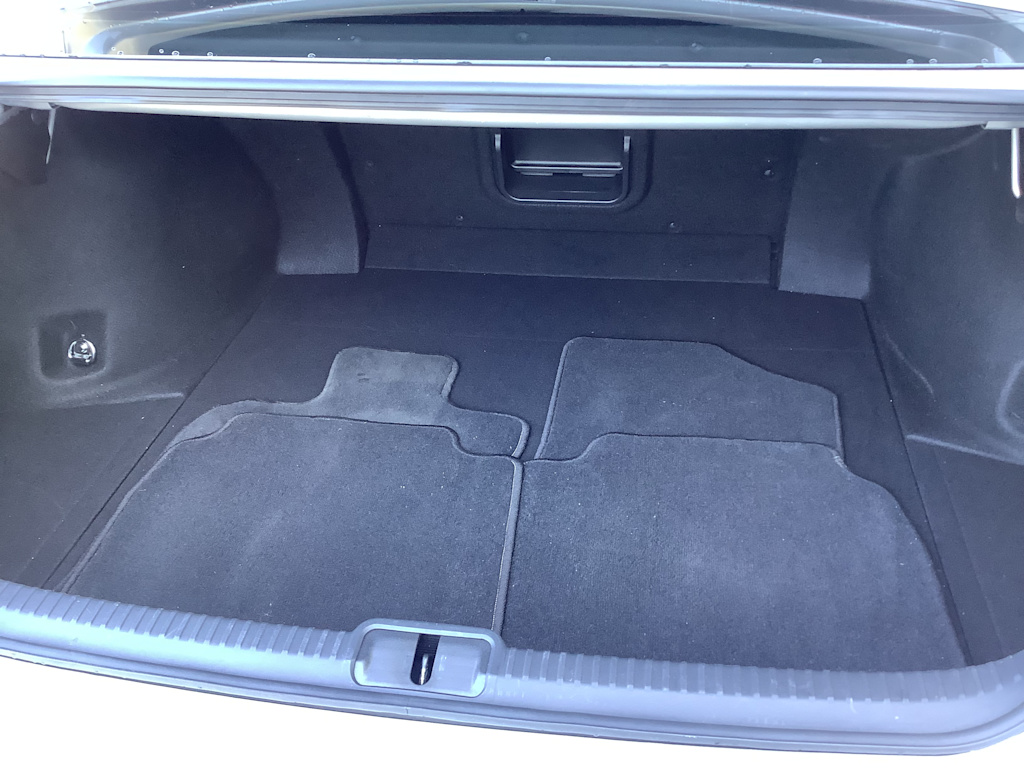 Thumbnail: 2019 Lexus ES - 16