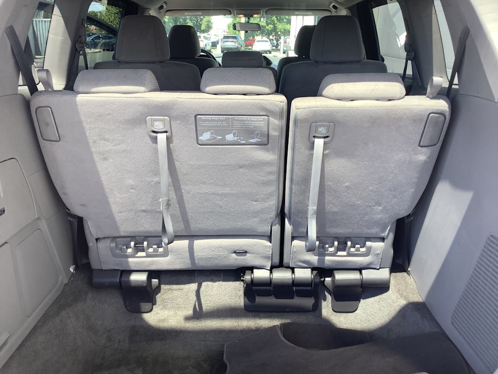 Thumbnail: 2016 Honda Odyssey - 21